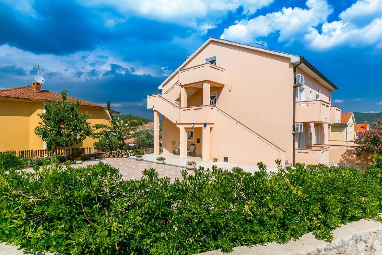 Apartmani Luka Kornić Dış mekan fotoğraf