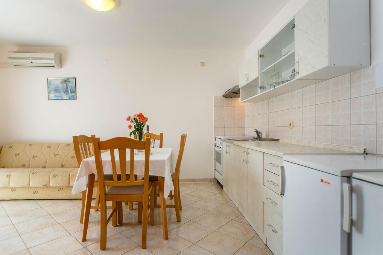 Apartmani Luka Kornić Dış mekan fotoğraf